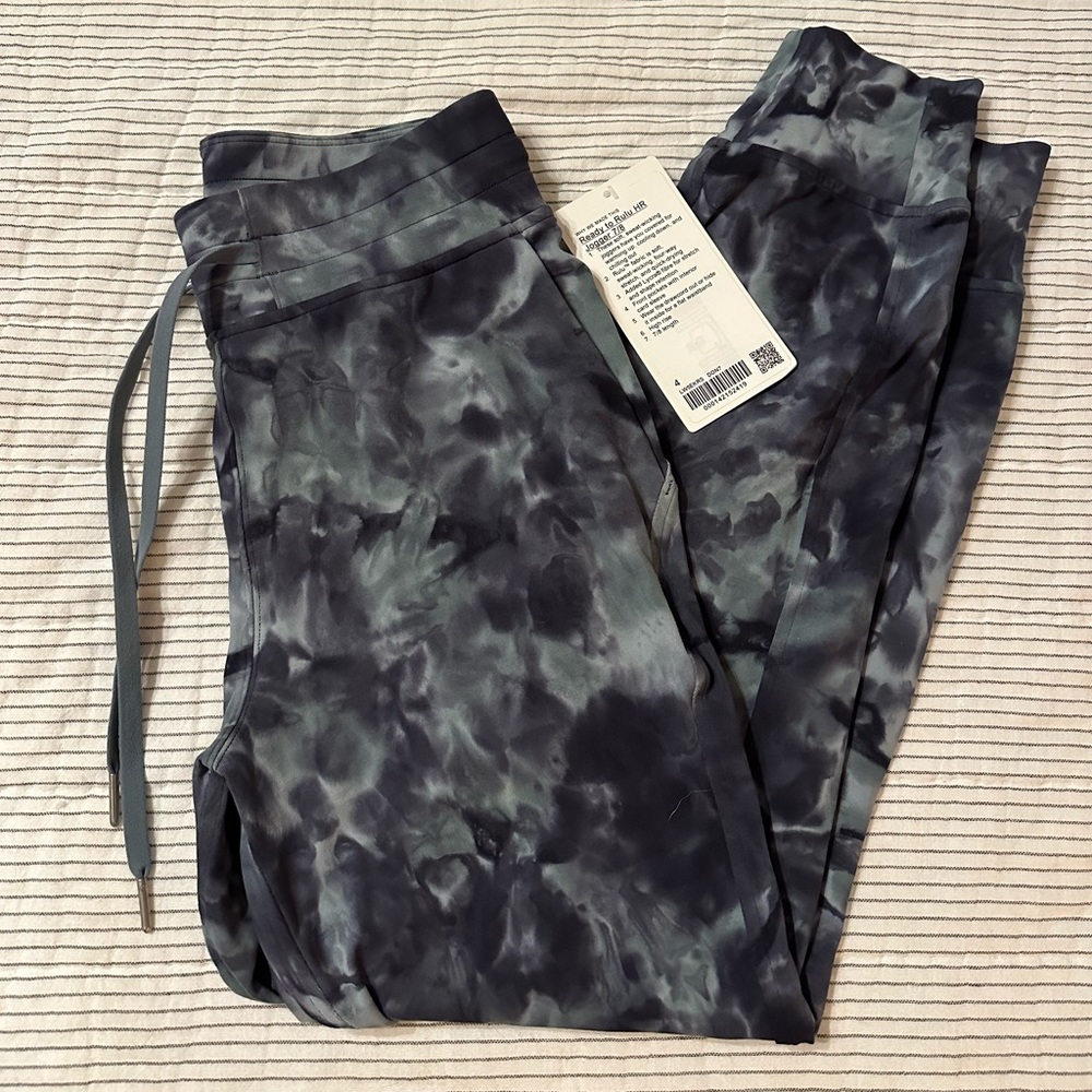 Lululemon Ready to Rulu Jogger